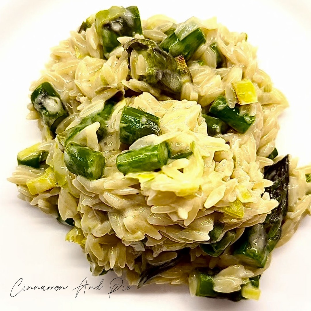 This recipe combines the crisp, earthy taste of asparagus with the luxurious creaminess of double cream and the savory richness of Parmesan cheese, creating a symphony of flavors that sings of spring.
#orzo #pasta #orzorecipe #asparagus #asparagusrecipes #orzorecipes