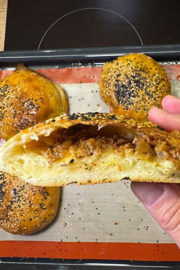 cheeseburger buns